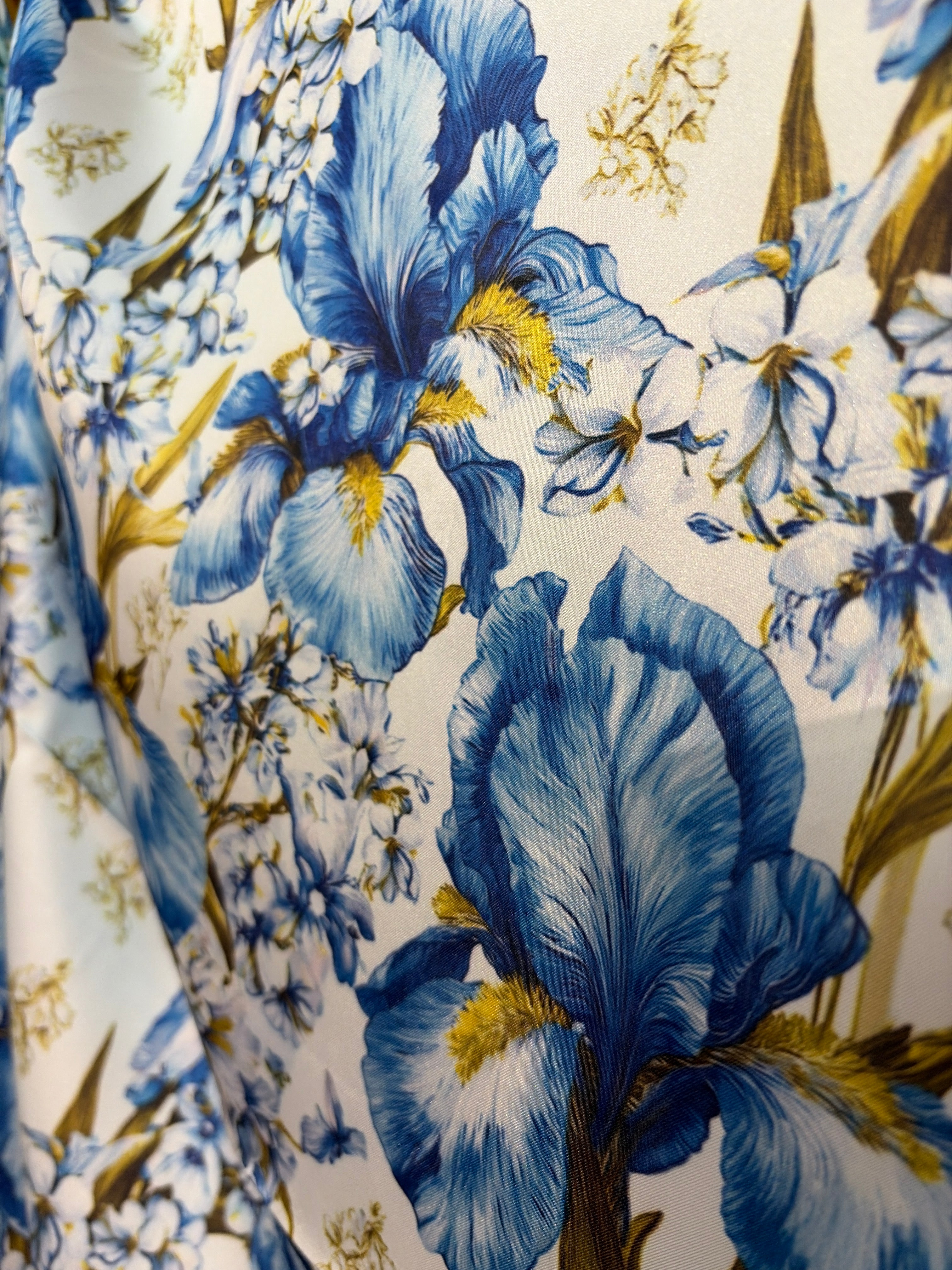 Scarf D-F137
